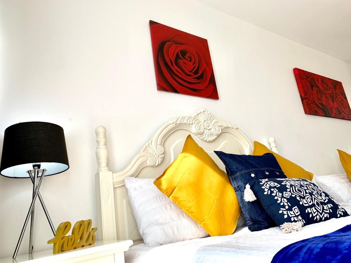 2-Bedrooms Modern Apartment Next To Velodrome, Lounge, Balcony, Parking, Abba Лондон Экстерьер фото