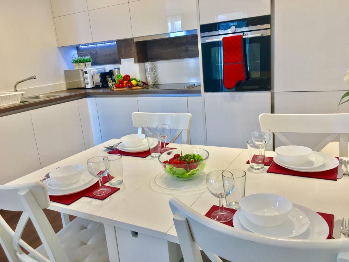2-Bedrooms Modern Apartment Next To Velodrome, Lounge, Balcony, Parking, Abba Лондон Экстерьер фото