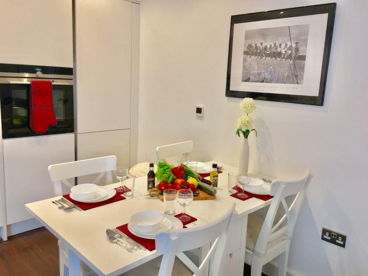 2-Bedrooms Modern Apartment Next To Velodrome, Lounge, Balcony, Parking, Abba Лондон Экстерьер фото